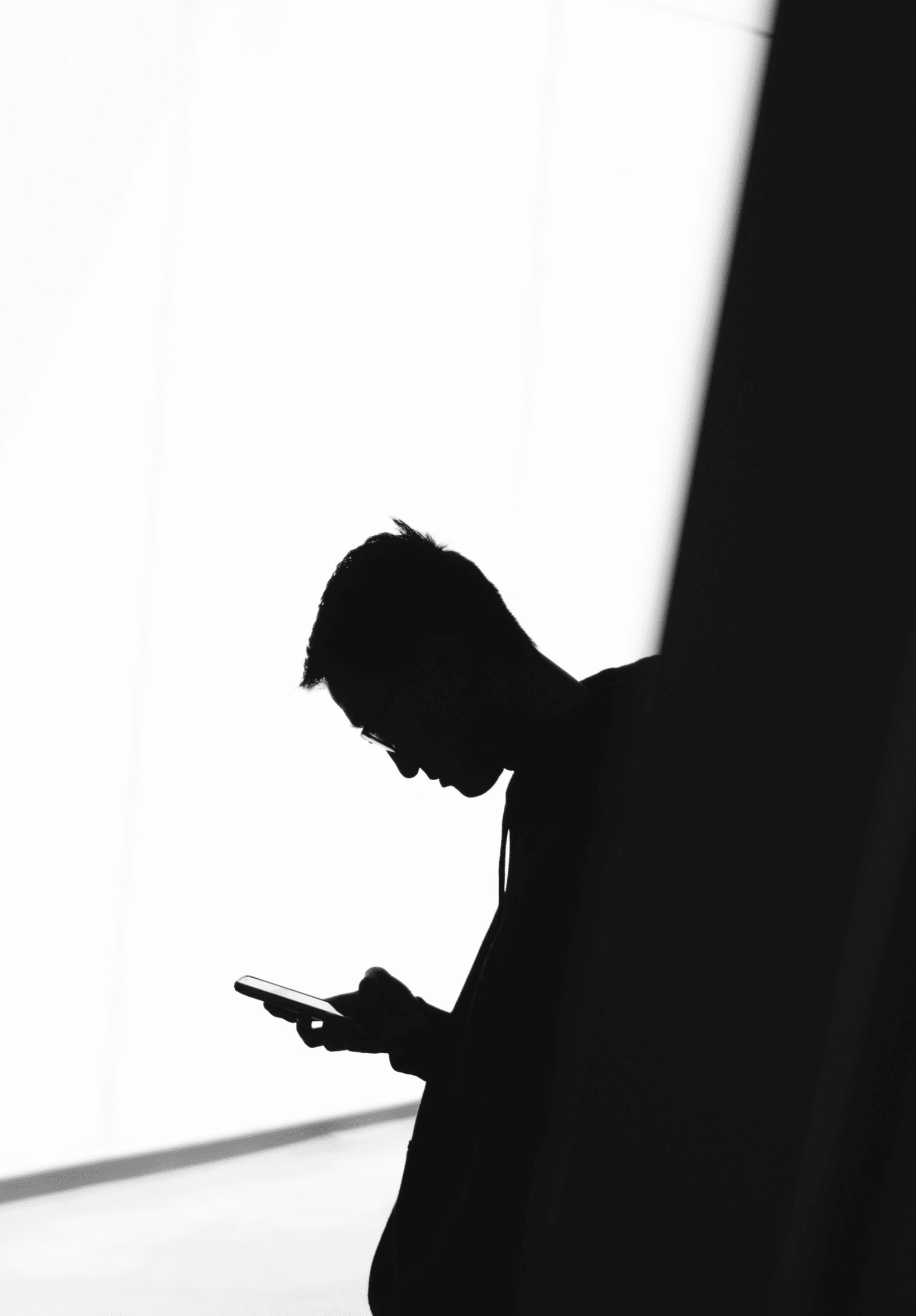 The Neuroscience of Social Media: How It Affects Our Brains and How to Find Balance